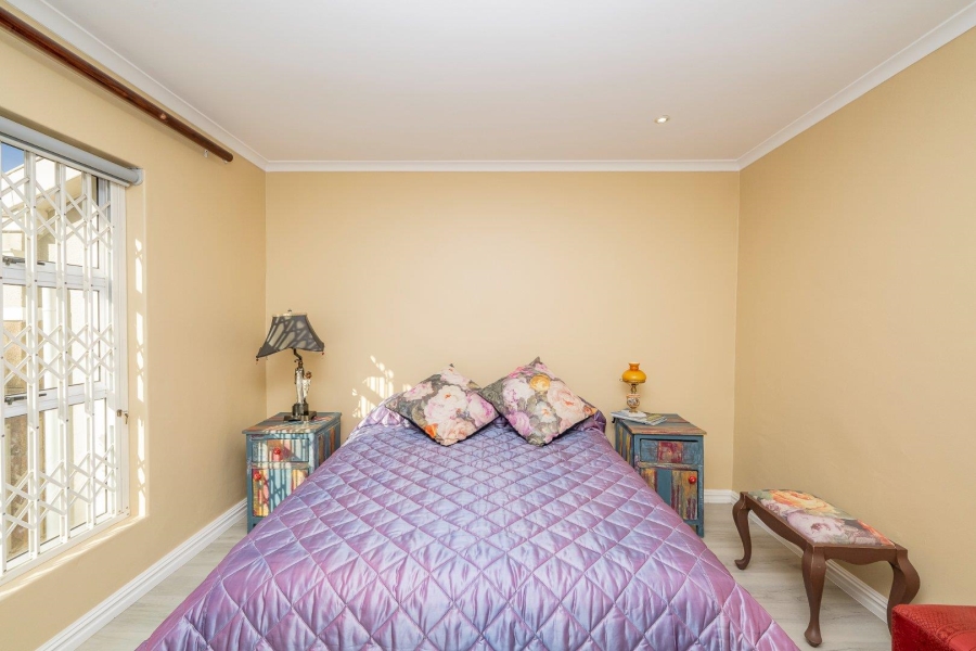 5 Bedroom Property for Sale in Welgedacht Western Cape